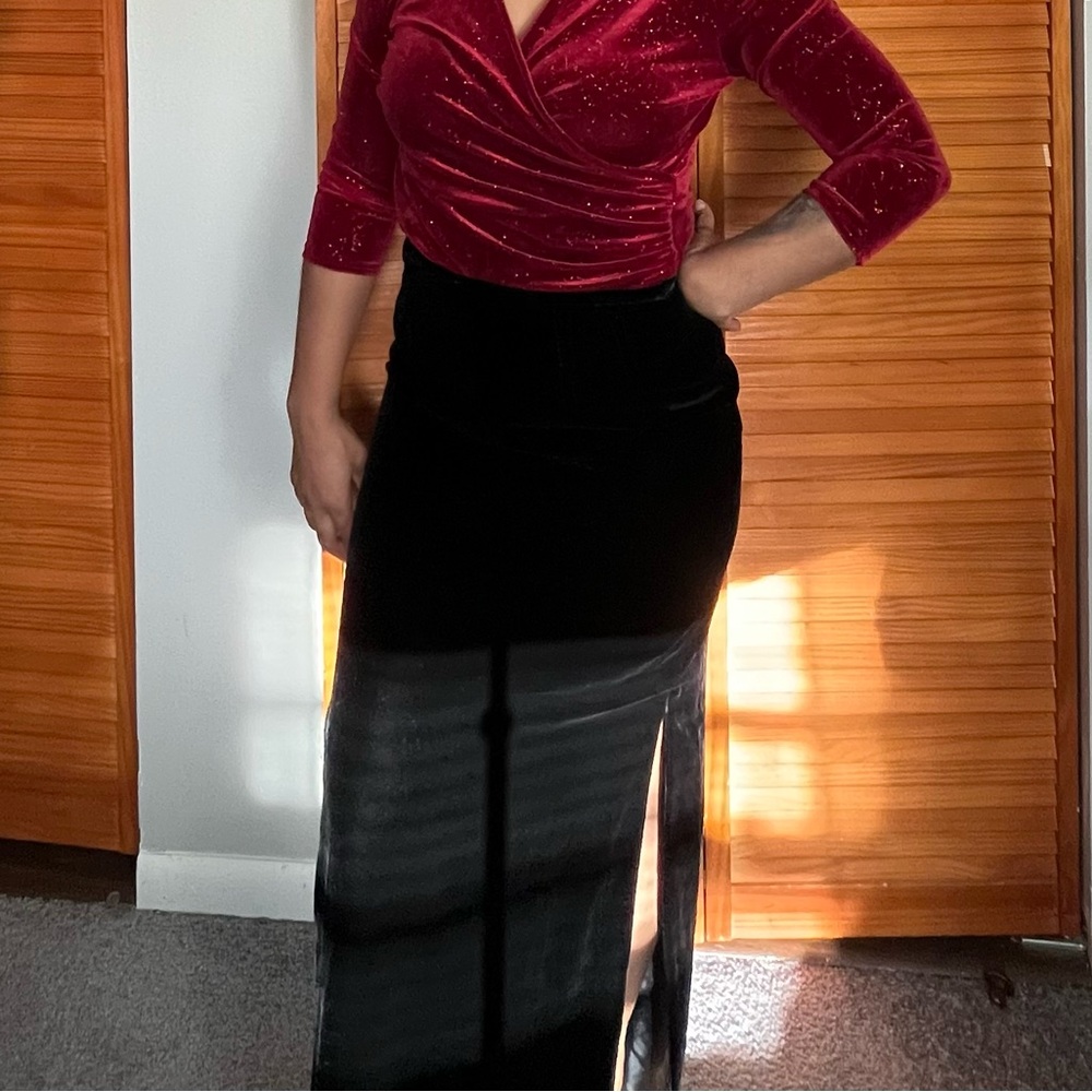 Elegant Black Velvet A-Line Skirt